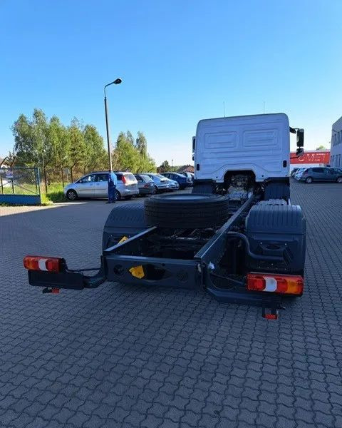 Mercedes-Benz Atego 1624 L Podwozie - Kuorma-auto alusta: kuva Mercedes-Benz Atego 1624 L Podwozie - Kuorma-auto alusta Mercedes-Benz Atego 1624 L Podwozie - Kuorma-auto alusta: kuva Mercedes-Benz Atego 1624 L Podwozie - Kuorma-auto alusta