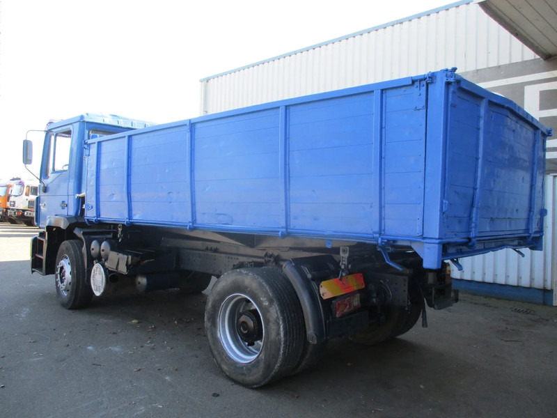 Kippiauto kuorma-auto MAN 19.422 , Manual , 3 way tipper , Spring suspension: kuva Kippiauto kuorma-auto MAN 19.422 , Manual , 3 way tipper , Spring suspension