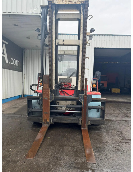 Dieseltrukki Svetruck 860-28 Pneumatic Tire Forklift: kuva Dieseltrukki Svetruck 860-28 Pneumatic Tire Forklift