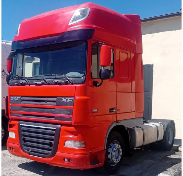 Vetopöytäauto DAF XF 105 460 , Manual Gearbox , PTO , Tipper Hydraulics , Airco , Superspace Cab: kuva Vetopöytäauto DAF XF 105 460 , Manual Gearbox , PTO , Tipper Hydraulics , Airco , Superspace Cab