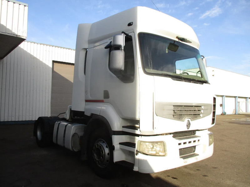 Renault Premium 440 DXI , Manual Gearbox , Airco - Vetopöytäauto: kuva Renault Premium 440 DXI , Manual Gearbox , Airco - Vetopöytäauto Renault Premium 440 DXI , Manual Gearbox , Airco - Vetopöytäauto: kuva Renault Premium 440 DXI , Manual Gearbox , Airco - Vetopöytäauto