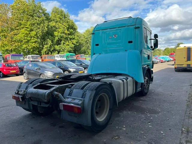 Scania R 124 L 420 , Manual Gearbox , Airco , Retarder - Vetopöytäauto: kuva Scania R 124 L 420 , Manual Gearbox , Airco , Retarder - Vetopöytäauto Scania R 124 L 420 , Manual Gearbox , Airco , Retarder - Vetopöytäauto: kuva Scania R 124 L 420 , Manual Gearbox , Airco , Retarder - Vetopöytäauto