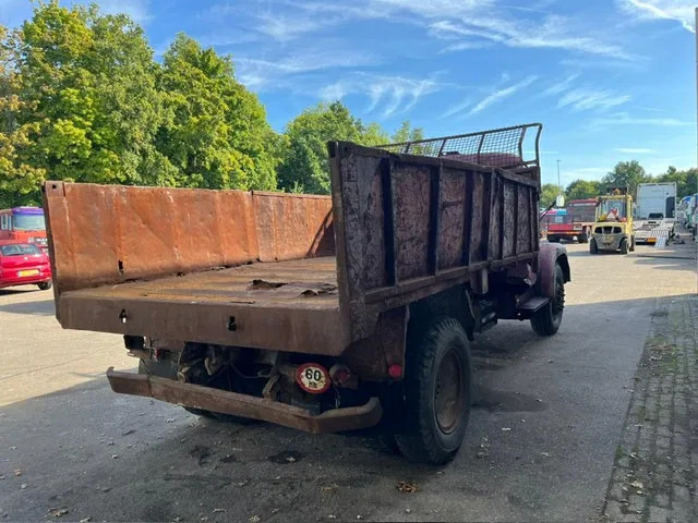 Volvo L 485 06R , Tipper , Oldtimer for restauration - Kippiauto kuorma-auto: kuva Volvo L 485 06R , Tipper , Oldtimer for restauration - Kippiauto kuorma-auto Volvo L 485 06R , Tipper , Oldtimer for restauration - Kippiauto kuorma-auto: kuva Volvo L 485 06R , Tipper , Oldtimer for restauration - Kippiauto kuorma-auto