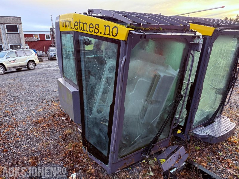 1 stk. Atlas Copco Ekstra Førerhus - Rakennustarvikkeet: kuva 1 stk. Atlas Copco Ekstra Førerhus - Rakennustarvikkeet 1 stk. Atlas Copco Ekstra Førerhus - Rakennustarvikkeet: kuva 1 stk. Atlas Copco Ekstra Førerhus - Rakennustarvikkeet