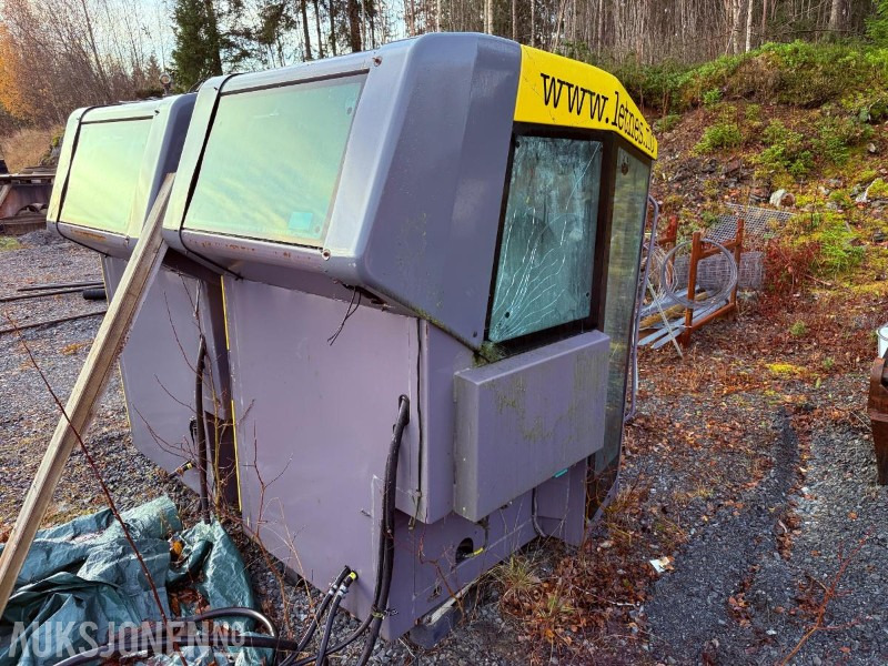 1 stk. Atlas Copco Ekstra Førerhus - Rakennustarvikkeet: kuva 1 stk. Atlas Copco Ekstra Førerhus - Rakennustarvikkeet 1 stk. Atlas Copco Ekstra Førerhus - Rakennustarvikkeet: kuva 1 stk. Atlas Copco Ekstra Førerhus - Rakennustarvikkeet