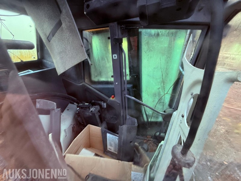 1 stk. Atlas Copco Ekstra Førerhus - Rakennustarvikkeet: kuva 1 stk. Atlas Copco Ekstra Førerhus - Rakennustarvikkeet 1 stk. Atlas Copco Ekstra Førerhus - Rakennustarvikkeet: kuva 1 stk. Atlas Copco Ekstra Førerhus - Rakennustarvikkeet