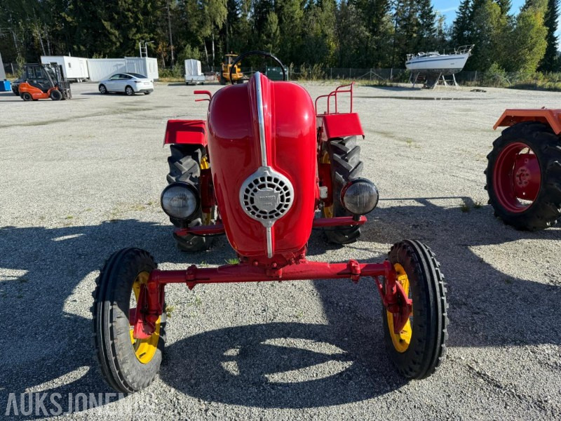 1954 Porsche Allgaier A111 - Traktori: kuva 1954 Porsche Allgaier A111 - Traktori 1954 Porsche Allgaier A111 - Traktori: kuva 1954 Porsche Allgaier A111 - Traktori