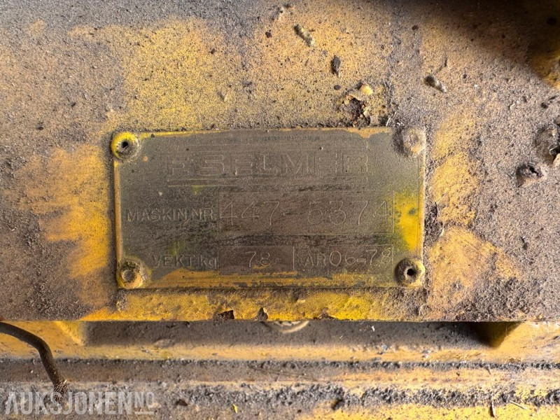 1978 Wacker elektrisk vibroplate - Jyrä: kuva 1978 Wacker elektrisk vibroplate - Jyrä 1978 Wacker elektrisk vibroplate - Jyrä: kuva 1978 Wacker elektrisk vibroplate - Jyrä