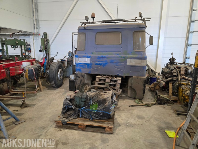 1980 Scania 141 bygge prosjekt - Kuorma-auto alusta: kuva 1980 Scania 141 bygge prosjekt - Kuorma-auto alusta 1980 Scania 141 bygge prosjekt - Kuorma-auto alusta: kuva 1980 Scania 141 bygge prosjekt - Kuorma-auto alusta