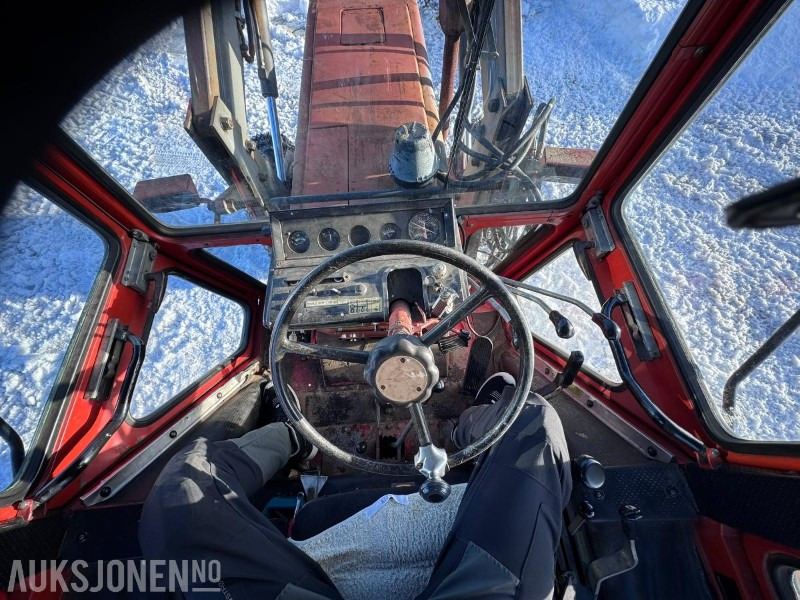 1983 Belarus 820 m/1400timer med utstyr - Traktori: kuva 1983 Belarus 820 m/1400timer med utstyr - Traktori 1983 Belarus 820 m/1400timer med utstyr - Traktori: kuva 1983 Belarus 820 m/1400timer med utstyr - Traktori