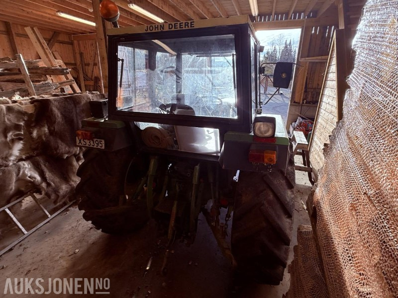 1984 John Deere 1140 4576 timer m/ Pallegafler, Grusskuffe, Snøskuffe, Kjetting - Traktori: kuva 1984 John Deere 1140 4576 timer m/ Pallegafler, Grusskuffe, Snøskuffe, Kjetting - Traktori 1984 John Deere 1140 4576 timer m/ Pallegafler, Grusskuffe, Snøskuffe, Kjetting - Traktori: kuva 1984 John Deere 1140 4576 timer m/ Pallegafler, Grusskuffe, Snøskuffe, Kjetting - Traktori