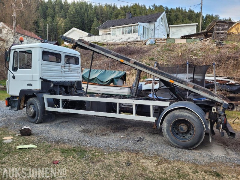 1991 MAN 12.192FL 3-veis tipp Påbygg 2 kasser - Kippiauto kuorma-auto: kuva 1991 MAN 12.192FL 3-veis tipp Påbygg 2 kasser - Kippiauto kuorma-auto 1991 MAN 12.192FL 3-veis tipp Påbygg 2 kasser - Kippiauto kuorma-auto: kuva 1991 MAN 12.192FL 3-veis tipp Påbygg 2 kasser - Kippiauto kuorma-auto