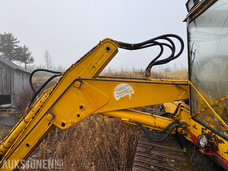 1994 Massey Ferguson 16 tonn gravemaskin - Kaivuri: kuva 1994 Massey Ferguson 16 tonn gravemaskin - Kaivuri 1994 Massey Ferguson 16 tonn gravemaskin - Kaivuri: kuva 1994 Massey Ferguson 16 tonn gravemaskin - Kaivuri