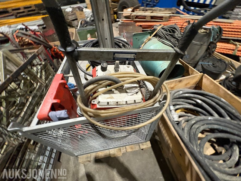 1996 Hilti D-LP 15 hydraulisk kraftstasjon - Rakennustarvikkeet: kuva 1996 Hilti D-LP 15 hydraulisk kraftstasjon - Rakennustarvikkeet 1996 Hilti D-LP 15 hydraulisk kraftstasjon - Rakennustarvikkeet: kuva 1996 Hilti D-LP 15 hydraulisk kraftstasjon - Rakennustarvikkeet