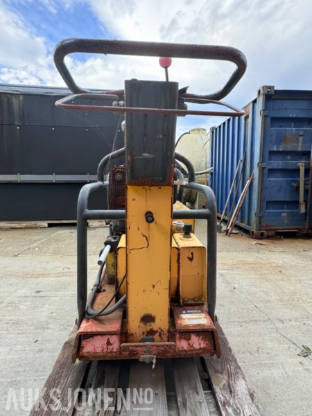 1997 Dynapac LG450 - Vibroplate - 492 kg - Jyrä: kuva 1997 Dynapac LG450 - Vibroplate - 492 kg - Jyrä 1997 Dynapac LG450 - Vibroplate - 492 kg - Jyrä: kuva 1997 Dynapac LG450 - Vibroplate - 492 kg - Jyrä