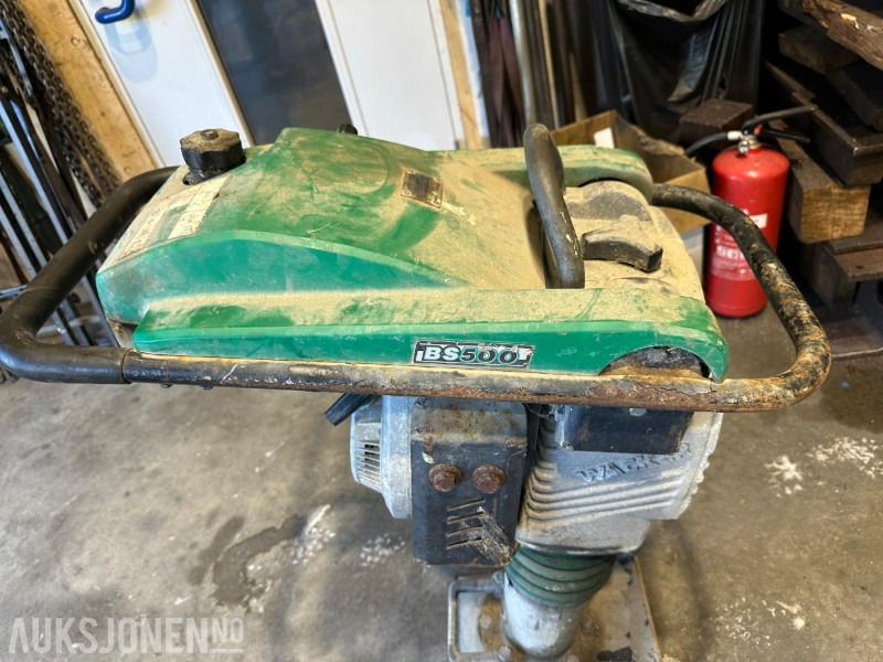 1998 Wacker Bs500 - stamper - Rakennustarvikkeet: kuva 1998 Wacker Bs500 - stamper - Rakennustarvikkeet 1998 Wacker Bs500 - stamper - Rakennustarvikkeet: kuva 1998 Wacker Bs500 - stamper - Rakennustarvikkeet