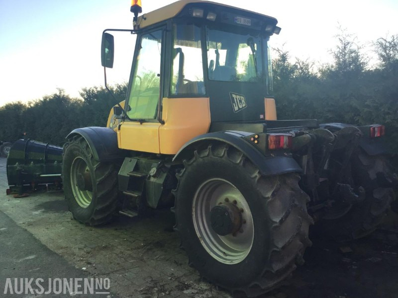 2000 JCB JCB3155 FASTTRACK MED VIKEPLOG - MVA FRI - Traktori: kuva 2000 JCB JCB3155 FASTTRACK MED VIKEPLOG - MVA FRI - Traktori 2000 JCB JCB3155 FASTTRACK MED VIKEPLOG - MVA FRI - Traktori: kuva 2000 JCB JCB3155 FASTTRACK MED VIKEPLOG - MVA FRI - Traktori