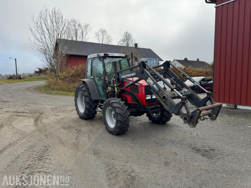 2001 Massey Ferguson 2230-4 m/Trima 320 Professional laster, 1171 timer, servicehistorikk, fremstår som godt vedlikeholdt - Traktori: kuva  2001 Massey Ferguson 2230-4 m/Trima 320 Professional laster, 1171 timer, servicehistorikk, fremstår som godt vedlikeholdt - Traktori 2001 Massey Ferguson 2230-4 m/Trima 320 Professional laster, 1171 timer, servicehistorikk, fremstår som godt vedlikeholdt - Traktori: kuva  2001 Massey Ferguson 2230-4 m/Trima 320 Professional laster, 1171 timer, servicehistorikk, fremstår som godt vedlikeholdt - Traktori
