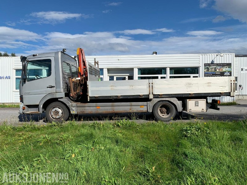 2001 Mercedes-Benz 817L/36AT - 7500 kg - Liten lastebil med kran - Lava-kuorma-auto, Nosturiauto: kuva 2001 Mercedes-Benz 817L/36AT - 7500 kg - Liten lastebil med kran - Lava-kuorma-auto, Nosturiauto 2001 Mercedes-Benz 817L/36AT - 7500 kg - Liten lastebil med kran - Lava-kuorma-auto, Nosturiauto: kuva 2001 Mercedes-Benz 817L/36AT - 7500 kg - Liten lastebil med kran - Lava-kuorma-auto, Nosturiauto