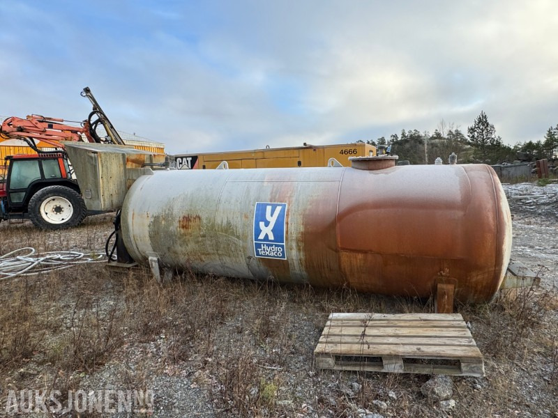 2002 Dieseltank med pumpe - Rakennustarvikkeet: kuva 2002 Dieseltank med pumpe - Rakennustarvikkeet 2002 Dieseltank med pumpe - Rakennustarvikkeet: kuva 2002 Dieseltank med pumpe - Rakennustarvikkeet