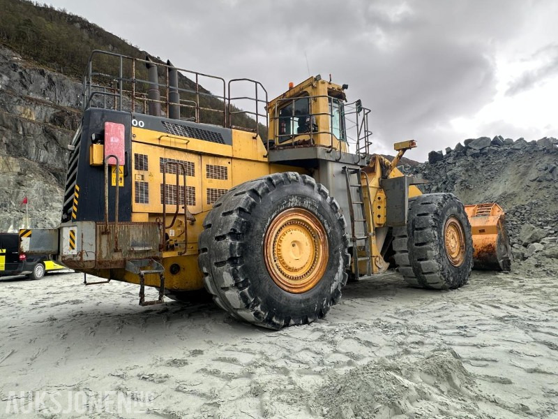 2003 Komatsu WA800-3 Hjullaster med 11 m3 skuffe - Spakstyring- Sertifisert til mai 2026 - Pyöräkuormaaja: kuva 2003 Komatsu WA800-3 Hjullaster med 11 m3 skuffe - Spakstyring- Sertifisert til mai 2026 - Pyöräkuormaaja 2003 Komatsu WA800-3 Hjullaster med 11 m3 skuffe - Spakstyring- Sertifisert til mai 2026 - Pyöräkuormaaja: kuva 2003 Komatsu WA800-3 Hjullaster med 11 m3 skuffe - Spakstyring- Sertifisert til mai 2026 - Pyöräkuormaaja