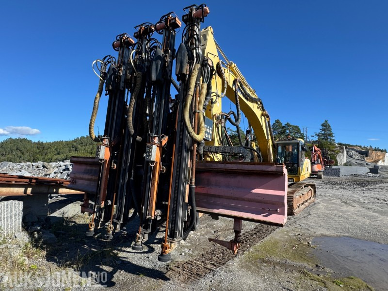 2005 Komatsu PC340 LC-7 Gravemaskin m/ Sandvik DQ440 steintrimmer - Porakone: kuva 2005 Komatsu PC340 LC-7 Gravemaskin m/ Sandvik DQ440 steintrimmer - Porakone 2005 Komatsu PC340 LC-7 Gravemaskin m/ Sandvik DQ440 steintrimmer - Porakone: kuva 2005 Komatsu PC340 LC-7 Gravemaskin m/ Sandvik DQ440 steintrimmer - Porakone