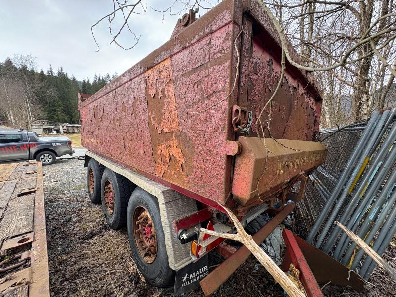 2005 Maur Bilpåbygg Trippelkjerre / tipphenger - Kippiauto perävaunu: kuva 2005 Maur Bilpåbygg Trippelkjerre / tipphenger - Kippiauto perävaunu 2005 Maur Bilpåbygg Trippelkjerre / tipphenger - Kippiauto perävaunu: kuva 2005 Maur Bilpåbygg Trippelkjerre / tipphenger - Kippiauto perävaunu