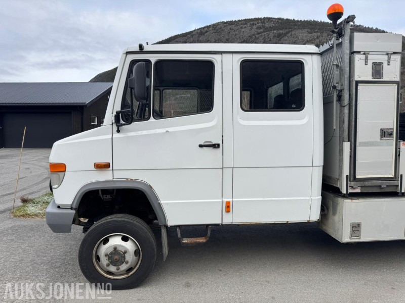 2005 Mercedes-Benz 815Da/37-Vn 4X4 linjebil med kran og masse utstyr - Nosturiauto: kuva 2005 Mercedes-Benz 815Da/37-Vn 4X4 linjebil med kran og masse utstyr - Nosturiauto 2005 Mercedes-Benz 815Da/37-Vn 4X4 linjebil med kran og masse utstyr - Nosturiauto: kuva 2005 Mercedes-Benz 815Da/37-Vn 4X4 linjebil med kran og masse utstyr - Nosturiauto