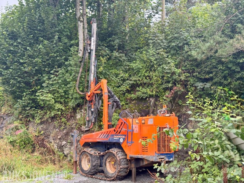 2005 Tamrock Commando 120 Borerigg - Slagtimer: 5481 - Porakone: kuva  2005 Tamrock Commando 120 Borerigg - Slagtimer: 5481 - Porakone 2005 Tamrock Commando 120 Borerigg - Slagtimer: 5481 - Porakone: kuva  2005 Tamrock Commando 120 Borerigg - Slagtimer: 5481 - Porakone