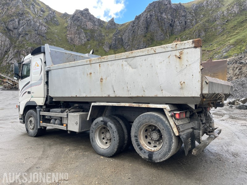 2005 Volvo FH12 6X2 *Sentralsmøring* Eu godkjent til 21.04.2026* - Kippiauto kuorma-auto: kuva 2005 Volvo FH12 6X2 *Sentralsmøring* Eu godkjent til 21.04.2026* - Kippiauto kuorma-auto 2005 Volvo FH12 6X2 *Sentralsmøring* Eu godkjent til 21.04.2026* - Kippiauto kuorma-auto: kuva 2005 Volvo FH12 6X2 *Sentralsmøring* Eu godkjent til 21.04.2026* - Kippiauto kuorma-auto