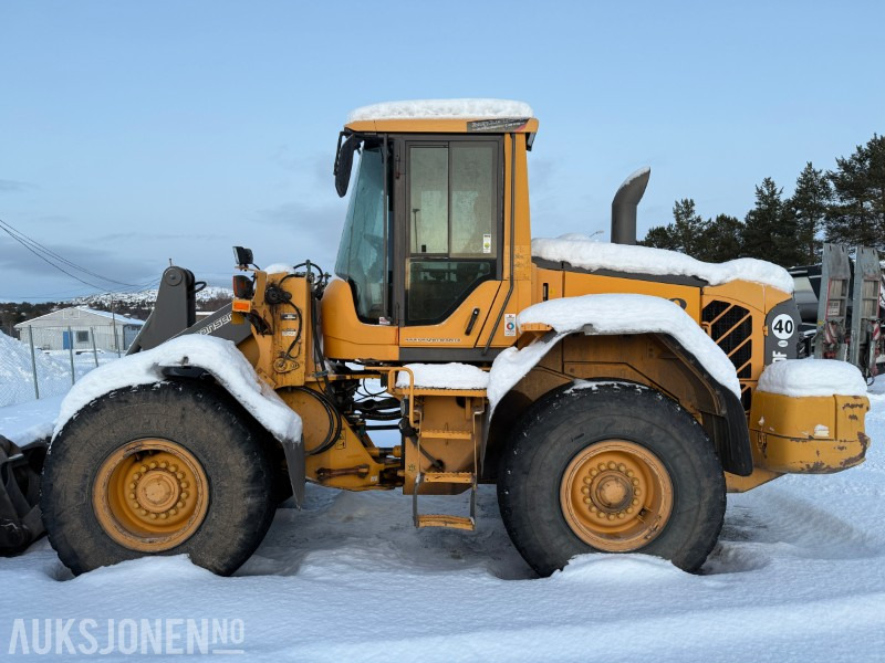 2008 Volvo L90F Rep.Objekt - Motorhavari - 14977t - Pyöräkuormaaja: kuva 2008 Volvo L90F Rep.Objekt - Motorhavari - 14977t - Pyöräkuormaaja 2008 Volvo L90F Rep.Objekt - Motorhavari - 14977t - Pyöräkuormaaja: kuva 2008 Volvo L90F Rep.Objekt - Motorhavari - 14977t - Pyöräkuormaaja