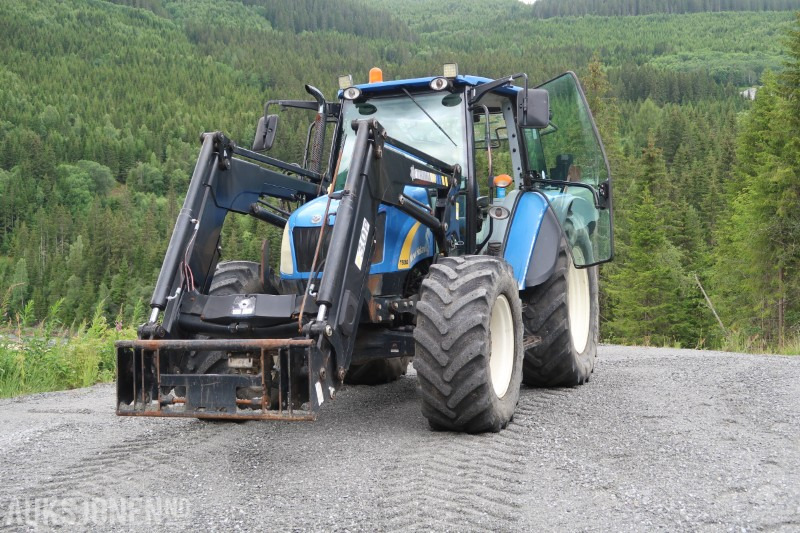 2009 New Holland T5060 Traktor / 8550 timer - Traktori: kuva 2009 New Holland T5060 Traktor / 8550 timer - Traktori 2009 New Holland T5060 Traktor / 8550 timer - Traktori: kuva 2009 New Holland T5060 Traktor / 8550 timer - Traktori