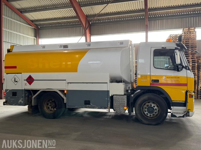 2010 Volvo FM 370 tankbil med 12000 liters tank - Säiliöauto: kuva 2010 Volvo FM 370 tankbil med 12000 liters tank - Säiliöauto 2010 Volvo FM 370 tankbil med 12000 liters tank - Säiliöauto: kuva 2010 Volvo FM 370 tankbil med 12000 liters tank - Säiliöauto
