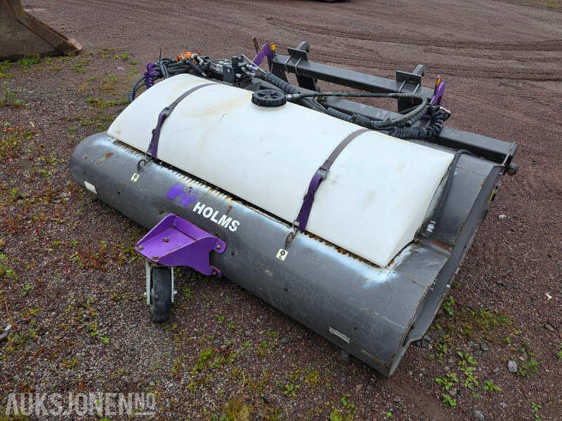 2011 Holms PL-2.15 feiekost med vanntank og klargjort for sidekost - Rakennustarvikkeet: kuva 2011 Holms PL-2.15 feiekost med vanntank og klargjort for sidekost - Rakennustarvikkeet 2011 Holms PL-2.15 feiekost med vanntank og klargjort for sidekost - Rakennustarvikkeet: kuva 2011 Holms PL-2.15 feiekost med vanntank og klargjort for sidekost - Rakennustarvikkeet