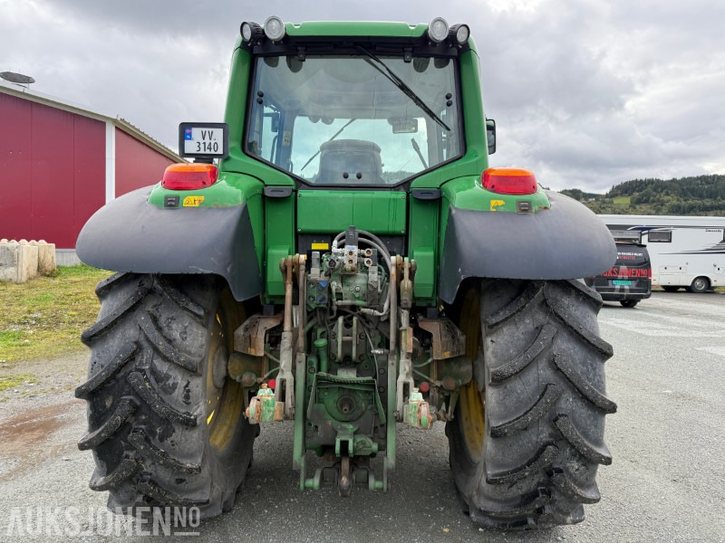 2011 John Deere 6230 Premium 40 km - Traktori: kuva 2011 John Deere 6230 Premium 40 km - Traktori 2011 John Deere 6230 Premium 40 km - Traktori: kuva 2011 John Deere 6230 Premium 40 km - Traktori