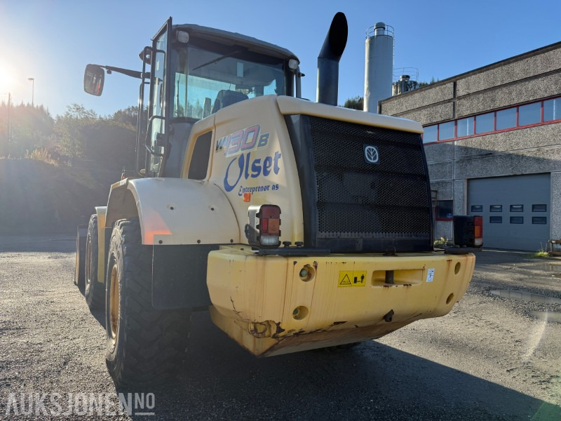 2011 New Holland W130B hjullaster – kun 3 580 timer - Pyöräkuormaaja: kuva  2011 New Holland W130B hjullaster – kun 3 580 timer - Pyöräkuormaaja 2011 New Holland W130B hjullaster – kun 3 580 timer - Pyöräkuormaaja: kuva  2011 New Holland W130B hjullaster – kun 3 580 timer - Pyöräkuormaaja