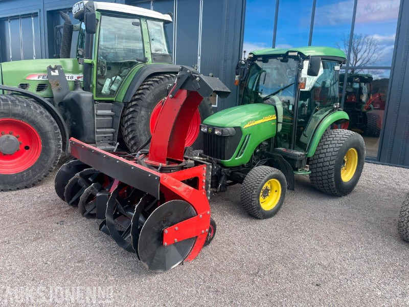 2012 John Deere 4720 traktor / 3.892 timer / Bakrutepusser / - Traktori: kuva 2012 John Deere 4720 traktor / 3.892 timer / Bakrutepusser / - Traktori 2012 John Deere 4720 traktor / 3.892 timer / Bakrutepusser / - Traktori: kuva 2012 John Deere 4720 traktor / 3.892 timer / Bakrutepusser / - Traktori