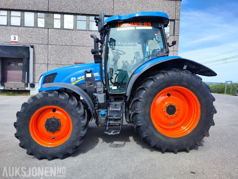 2013 New Holland T6.160 – 150 hk – Brøyteplate – Klar for nye oppdrag! - Traktori: kuva 2013 New Holland T6.160 – 150 hk – Brøyteplate – Klar for nye oppdrag! - Traktori 2013 New Holland T6.160 – 150 hk – Brøyteplate – Klar for nye oppdrag! - Traktori: kuva 2013 New Holland T6.160 – 150 hk – Brøyteplate – Klar for nye oppdrag! - Traktori