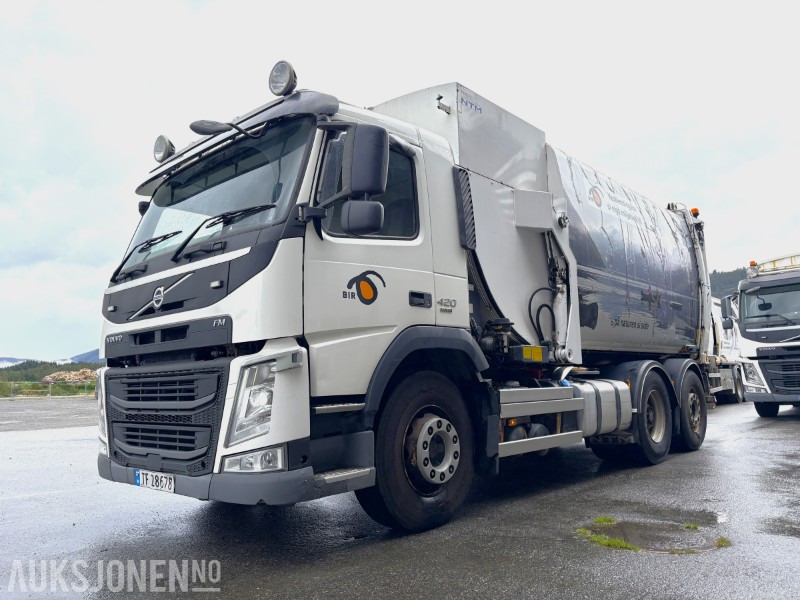 2014 Volvo FM420 EURO 6 sidelaster / komprimatorbil / renovasjonsbil - leveres med ny EU godkjenning - Roska-auto: kuva 2014 Volvo FM420 EURO 6 sidelaster / komprimatorbil / renovasjonsbil - leveres med ny EU godkjenning - Roska-auto 2014 Volvo FM420 EURO 6 sidelaster / komprimatorbil / renovasjonsbil - leveres med ny EU godkjenning - Roska-auto: kuva 2014 Volvo FM420 EURO 6 sidelaster / komprimatorbil / renovasjonsbil - leveres med ny EU godkjenning - Roska-auto