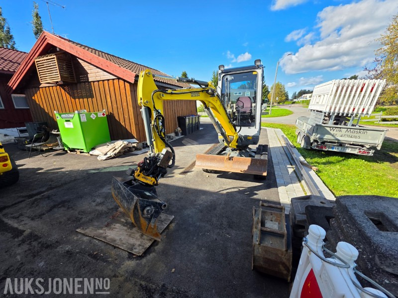 2014 Wacker neuson ET24 minigraver - Tiltrotator - 3 skuffer - Minikuormaaja: kuva 2014 Wacker neuson ET24 minigraver - Tiltrotator - 3 skuffer - Minikuormaaja 2014 Wacker neuson ET24 minigraver - Tiltrotator - 3 skuffer - Minikuormaaja: kuva 2014 Wacker neuson ET24 minigraver - Tiltrotator - 3 skuffer - Minikuormaaja