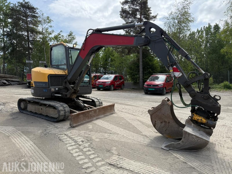 2015 Volvo ECR58D BELTEGRAVER ROTORTILT 2 SKUFFER SERVICEHISTORIKK. - Kaivuri: kuva 2015 Volvo ECR58D BELTEGRAVER ROTORTILT 2 SKUFFER SERVICEHISTORIKK. - Kaivuri 2015 Volvo ECR58D BELTEGRAVER ROTORTILT 2 SKUFFER SERVICEHISTORIKK. - Kaivuri: kuva 2015 Volvo ECR58D BELTEGRAVER ROTORTILT 2 SKUFFER SERVICEHISTORIKK. - Kaivuri