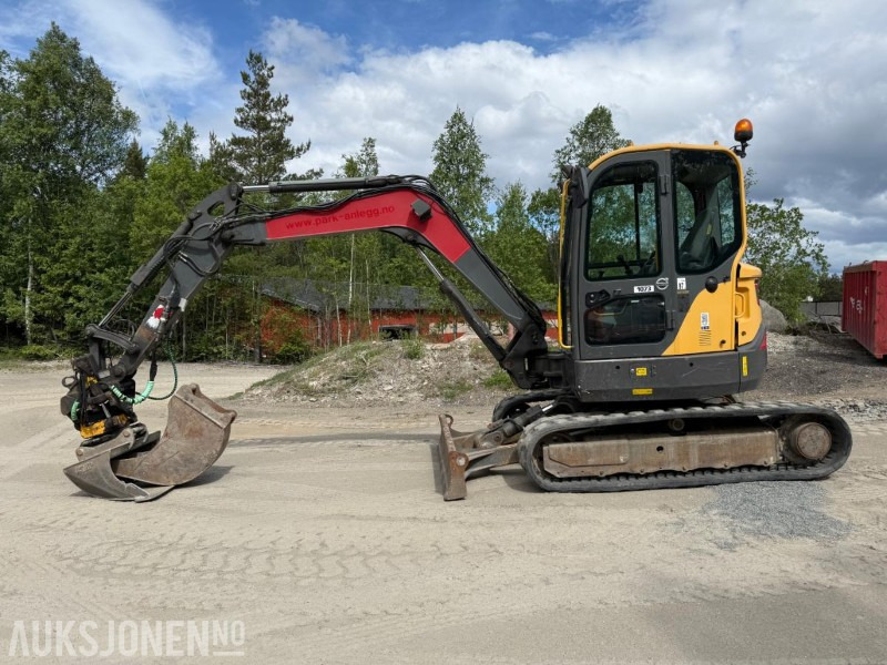 2015 Volvo ECR58D BELTEGRAVER ROTORTILT 2 SKUFFER SERVICEHISTORIKK. - Kaivuri: kuva 2015 Volvo ECR58D BELTEGRAVER ROTORTILT 2 SKUFFER SERVICEHISTORIKK. - Kaivuri 2015 Volvo ECR58D BELTEGRAVER ROTORTILT 2 SKUFFER SERVICEHISTORIKK. - Kaivuri: kuva 2015 Volvo ECR58D BELTEGRAVER ROTORTILT 2 SKUFFER SERVICEHISTORIKK. - Kaivuri
