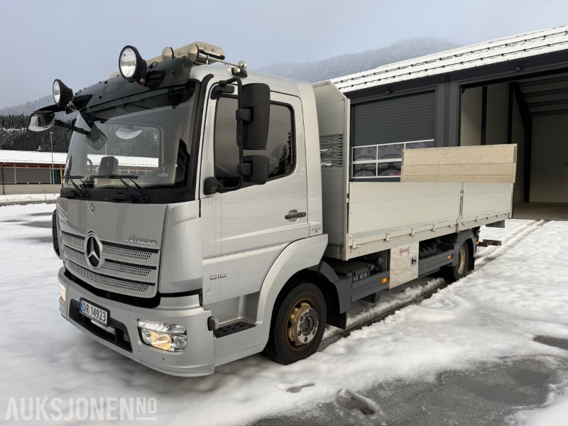 2016 Mercedes-Benz Atego 816 planbil med Zepro løftelem - C1 førarkort - Eu godkjent - Lava-kuorma-auto: kuva 2016 Mercedes-Benz Atego 816 planbil med Zepro løftelem - C1 førarkort - Eu godkjent - Lava-kuorma-auto 2016 Mercedes-Benz Atego 816 planbil med Zepro løftelem - C1 førarkort - Eu godkjent - Lava-kuorma-auto: kuva 2016 Mercedes-Benz Atego 816 planbil med Zepro løftelem - C1 førarkort - Eu godkjent - Lava-kuorma-auto