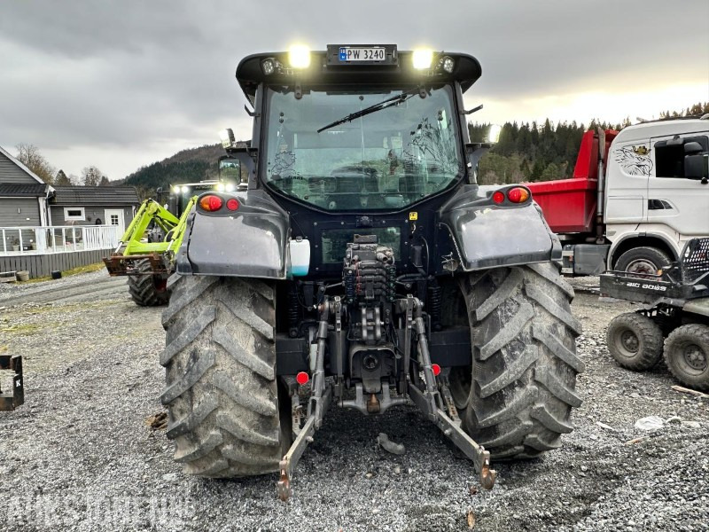 2016 Valtra N163 Direct m/Trima frontlaster, 6080 timer - Traktori: kuva 2016 Valtra N163 Direct m/Trima frontlaster, 6080 timer - Traktori 2016 Valtra N163 Direct m/Trima frontlaster, 6080 timer - Traktori: kuva 2016 Valtra N163 Direct m/Trima frontlaster, 6080 timer - Traktori