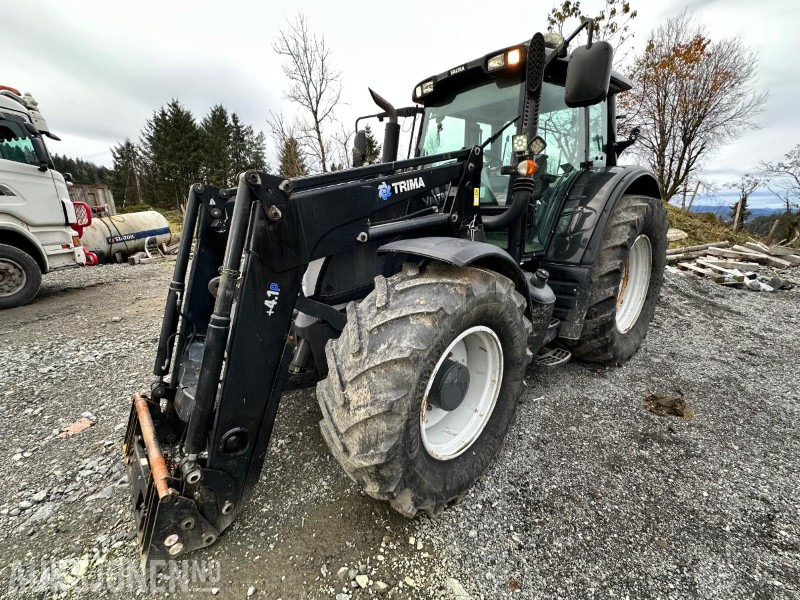 2016 Valtra N163 Direct m/Trima frontlaster, 6080 timer - Traktori: kuva 2016 Valtra N163 Direct m/Trima frontlaster, 6080 timer - Traktori 2016 Valtra N163 Direct m/Trima frontlaster, 6080 timer - Traktori: kuva 2016 Valtra N163 Direct m/Trima frontlaster, 6080 timer - Traktori