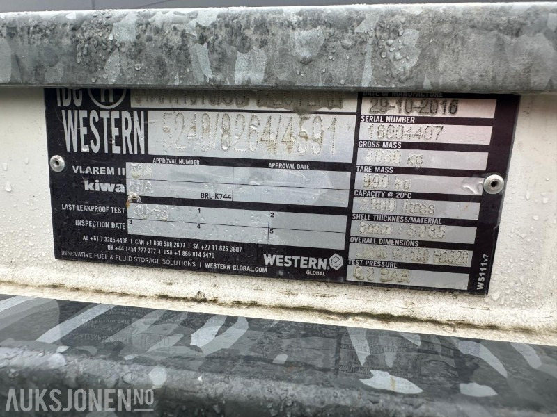 2016 Western global Trans cube - Dieseltank 2900L - Rakennustarvikkeet: kuva 2016 Western global Trans cube - Dieseltank 2900L - Rakennustarvikkeet 2016 Western global Trans cube - Dieseltank 2900L - Rakennustarvikkeet: kuva 2016 Western global Trans cube - Dieseltank 2900L - Rakennustarvikkeet