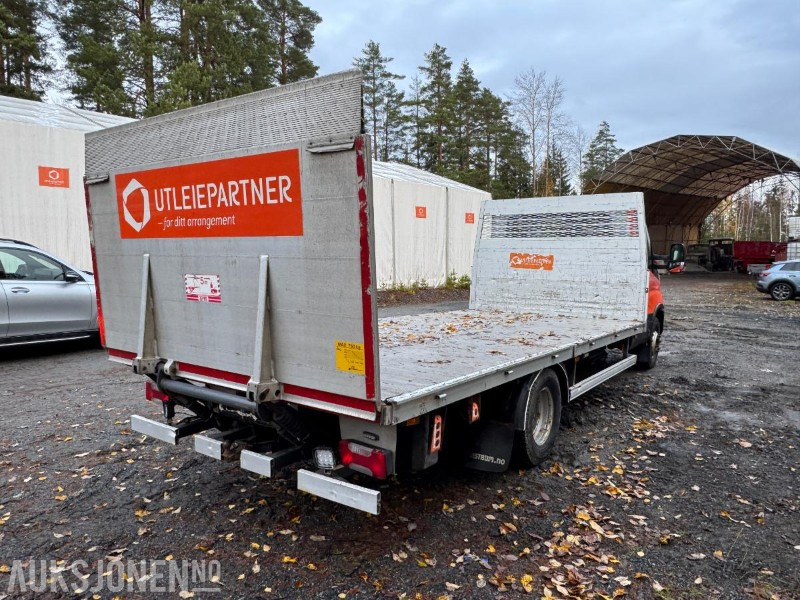 2017 Iveco Daily planbil med bakløfter - Lava-kuorma-auto: kuva 2017 Iveco Daily planbil med bakløfter - Lava-kuorma-auto 2017 Iveco Daily planbil med bakløfter - Lava-kuorma-auto: kuva 2017 Iveco Daily planbil med bakløfter - Lava-kuorma-auto