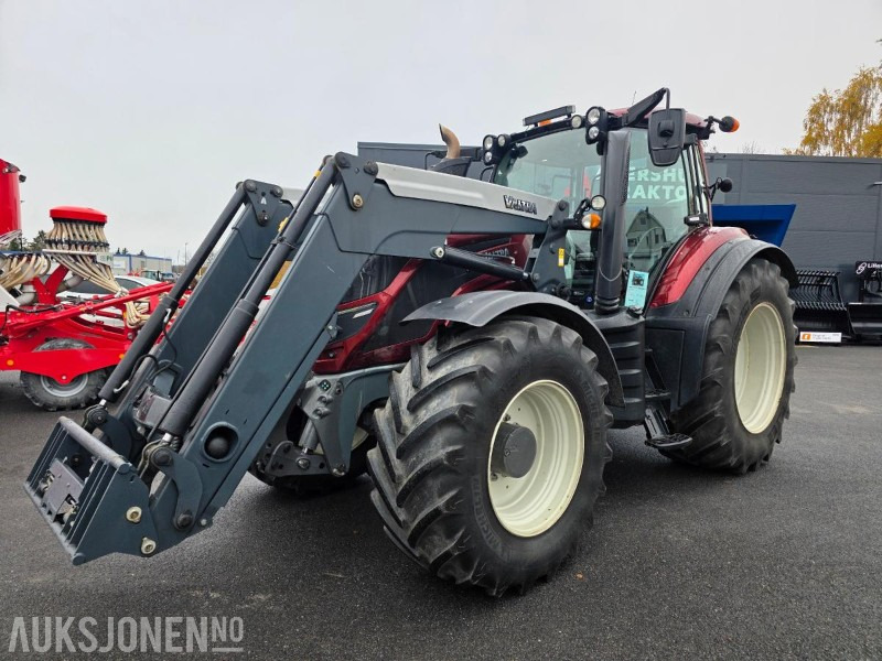 2017 Valtra T234 Traktor Med ISOBUS og frontlaster. - Traktori: kuva 2017 Valtra T234 Traktor Med ISOBUS og frontlaster. - Traktori 2017 Valtra T234 Traktor Med ISOBUS og frontlaster. - Traktori: kuva 2017 Valtra T234 Traktor Med ISOBUS og frontlaster. - Traktori