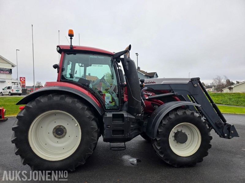 2017 Valtra T234 Traktor Med ISOBUS og frontlaster. - Traktori: kuva 2017 Valtra T234 Traktor Med ISOBUS og frontlaster. - Traktori 2017 Valtra T234 Traktor Med ISOBUS og frontlaster. - Traktori: kuva 2017 Valtra T234 Traktor Med ISOBUS og frontlaster. - Traktori