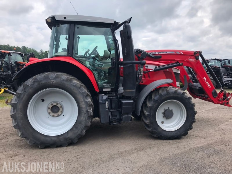 2018 Massey Ferguson MF6714S traktor - Elektronisk hydraulikk - Festejern/Sentral - Fjærende foraksel - Klimaanlegg - Traktori: kuva 2018 Massey Ferguson MF6714S traktor - Elektronisk hydraulikk - Festejern/Sentral - Fjærende foraksel - Klimaanlegg - Traktori 2018 Massey Ferguson MF6714S traktor - Elektronisk hydraulikk - Festejern/Sentral - Fjærende foraksel - Klimaanlegg - Traktori: kuva 2018 Massey Ferguson MF6714S traktor - Elektronisk hydraulikk - Festejern/Sentral - Fjærende foraksel - Klimaanlegg - Traktori
